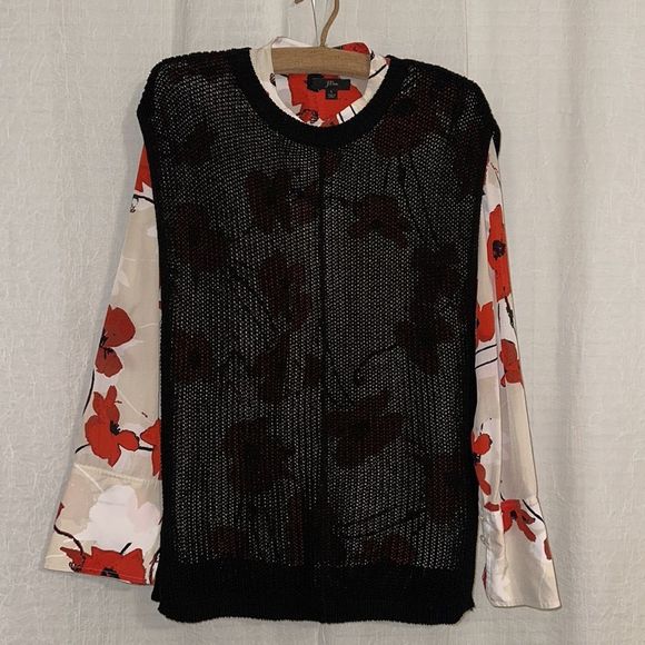 Black Sleeveless Sweater Vest - Picture 1 of 14